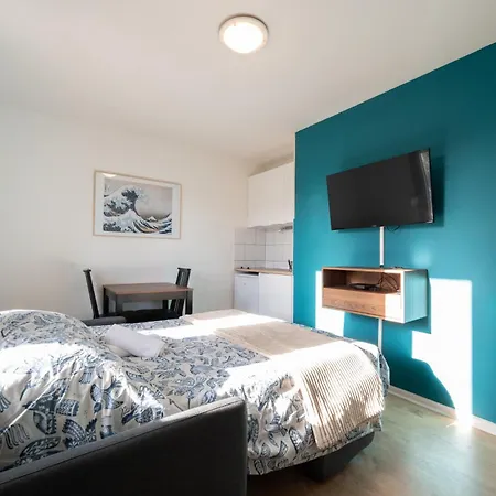 Kokoro - Parking * Рамонвиль-Сент-Ань